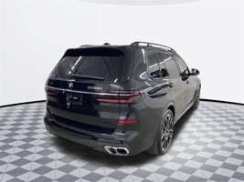 2023 BMW X7