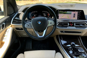 2021 BMW X7