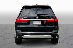 2021 BMW X7