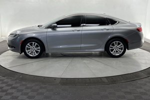 2016 Chrysler 200