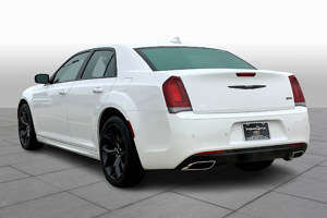 2023 Chrysler 300