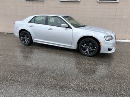 2023 Chrysler 300