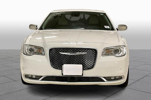 2018 Chrysler 300