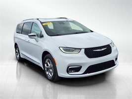 used 2021 Chrysler Pacifica