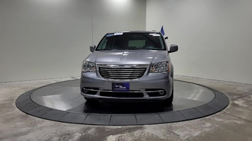 2016 Chrysler Town &amp;amp; Country