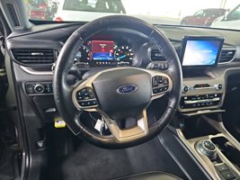 2021 Ford Explorer XLT 4WD w/ Nav, Sunroof &amp;amp; 3rd Row