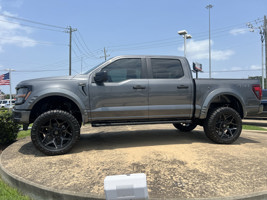 2024 Ford LIFTED F-150