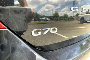 2022 Genesis G70