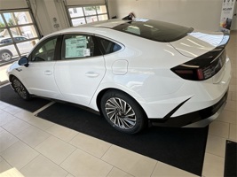 2024 Hyundai SONATA Hybrid