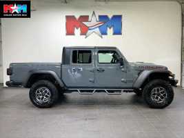 2024 Jeep Gladiator