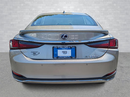 2019 Lexus ES