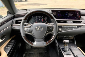 2021 Lexus ES