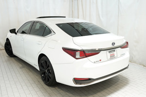 2022 Lexus ES