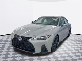 2022 Lexus IS