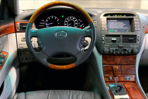 2004 Lexus LS 430