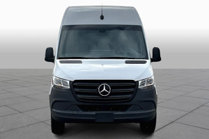 2024 Mercedes Benz eSprinter