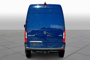 2024 Mercedes Benz Sprinter