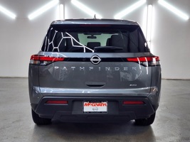 2022 Nissan Pathfinder