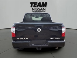 2024 Nissan Titan