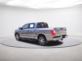 2021 Nissan Titan