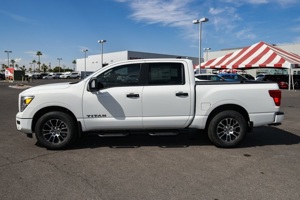 2024 Nissan Titan