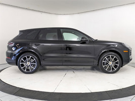 2024 Porsche Cayenne