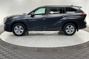 2024 Toyota Highlander