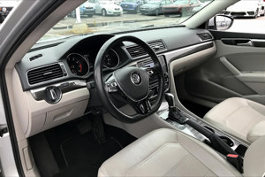 2016 Volkswagen Passat