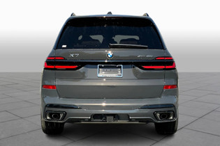 2025 BMW X7