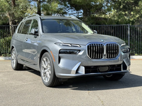 2025 BMW X7