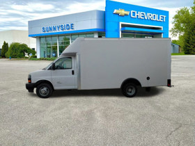 2023 Chevrolet Express Commercial Cutaway