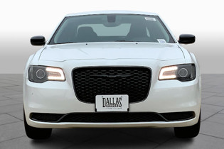 2023 Chrysler 300