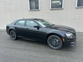 2023 Chrysler 300