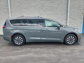 2021 Chrysler Pacifica