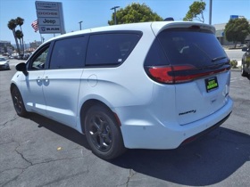 2023 Chrysler Pacifica Hybrid