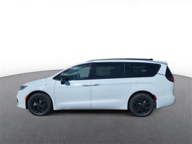 2024 Chrysler Pacifica Hybrid