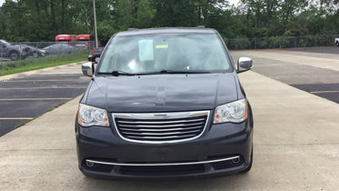 2014 Chrysler Town &amp; Country