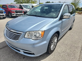 2013 Chrysler Town &amp; Country