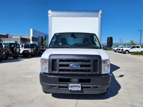 2023 Ford E-450SD