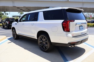 2023 GMC Yukon XL