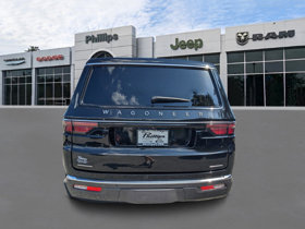 2022 Jeep Wagoneer