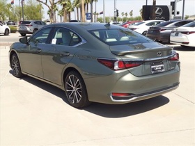 2024 Lexus ES