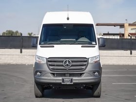 2024 Mercedes Benz Sprinter