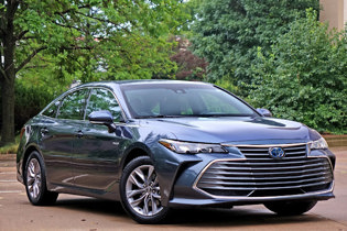 2019 Toyota Avalon Hybrid