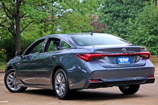 2019 Toyota Avalon Hybrid