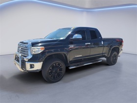 2014 Toyota Tundra 4WD Truck