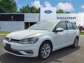 2018 Volkswagen Golf SportWagen