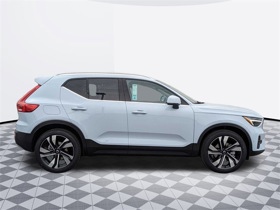 2024 Volvo XC40