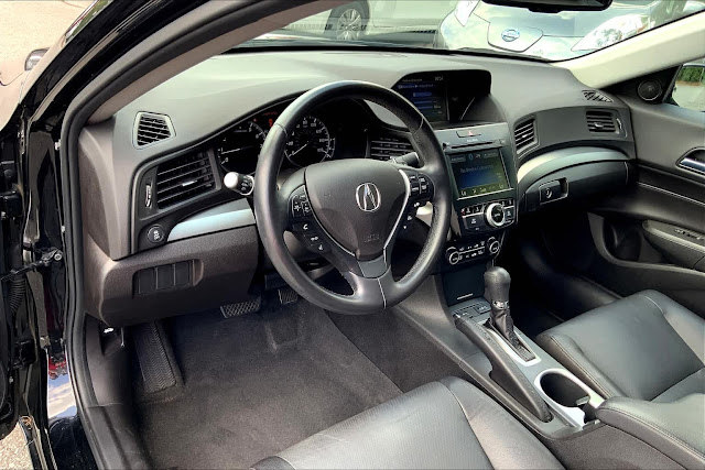 2018 Acura ILX w/Premium Pkg