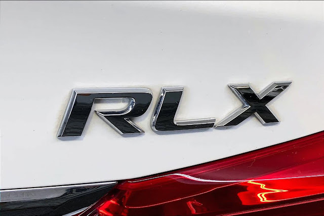 2017 Acura RLX w/Technology Pkg